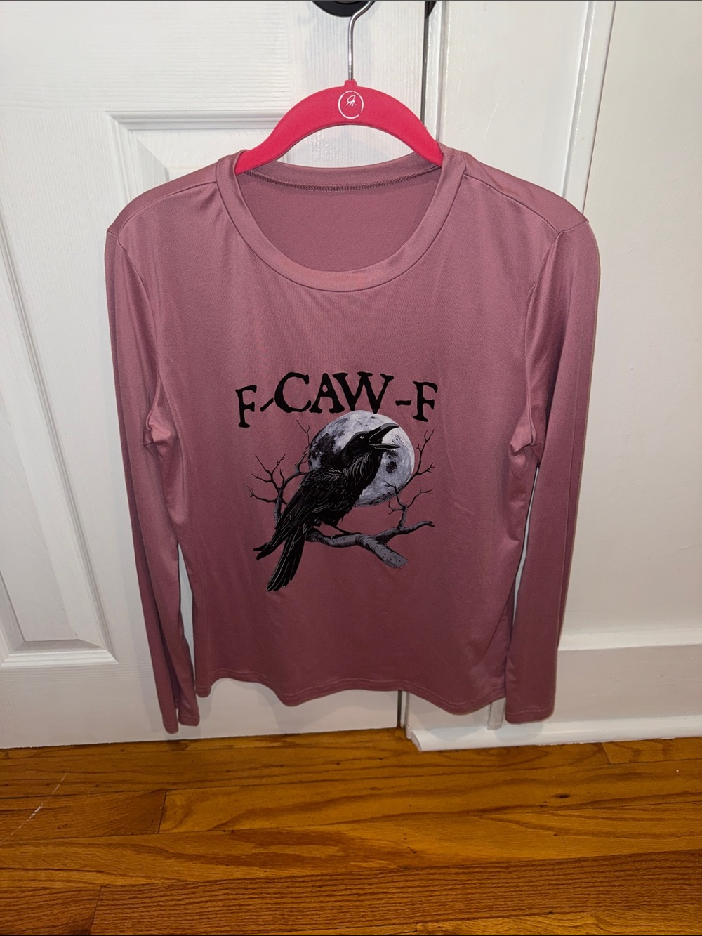 Women's Mauve Graphic Long-Sleeve Tee with Raven Print